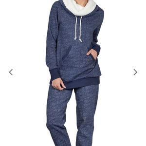Pajamagram Shearling Rollneck Pajama Set